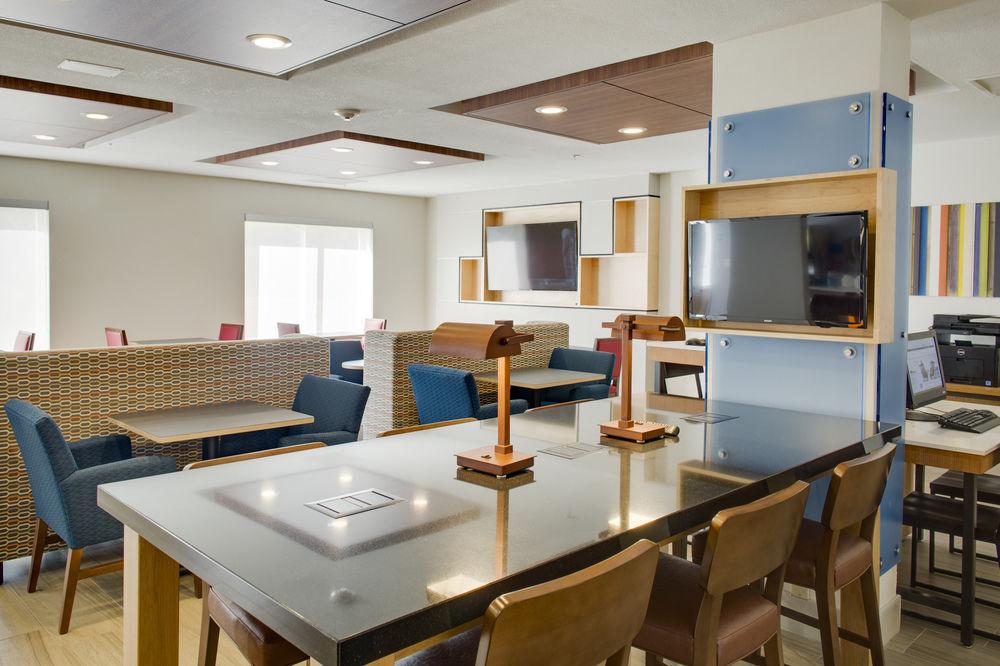 Holiday Inn Express Hotel & Suites Chickasha By Ihg Εξωτερικό φωτογραφία