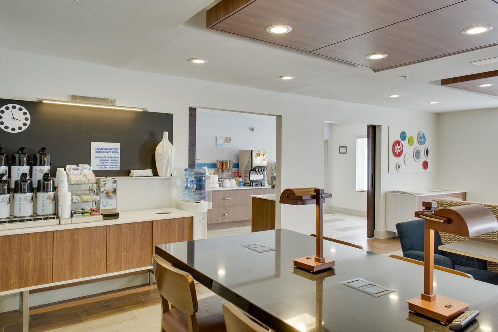 Holiday Inn Express Hotel & Suites Chickasha By Ihg Εξωτερικό φωτογραφία