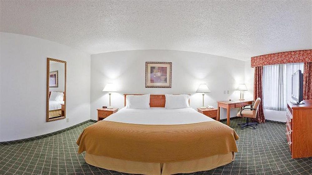 Holiday Inn Express Hotel & Suites Chickasha By Ihg Εξωτερικό φωτογραφία
