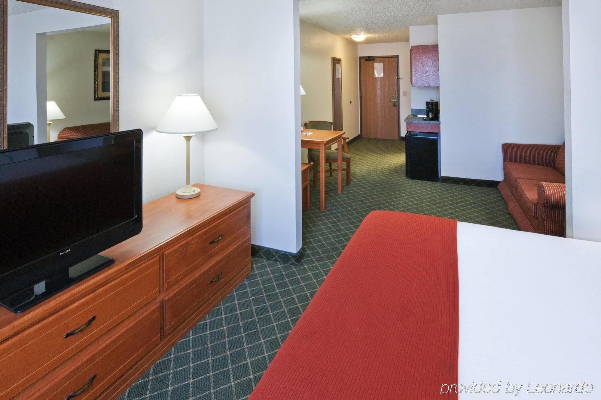 Holiday Inn Express Hotel & Suites Chickasha By Ihg Δωμάτιο φωτογραφία