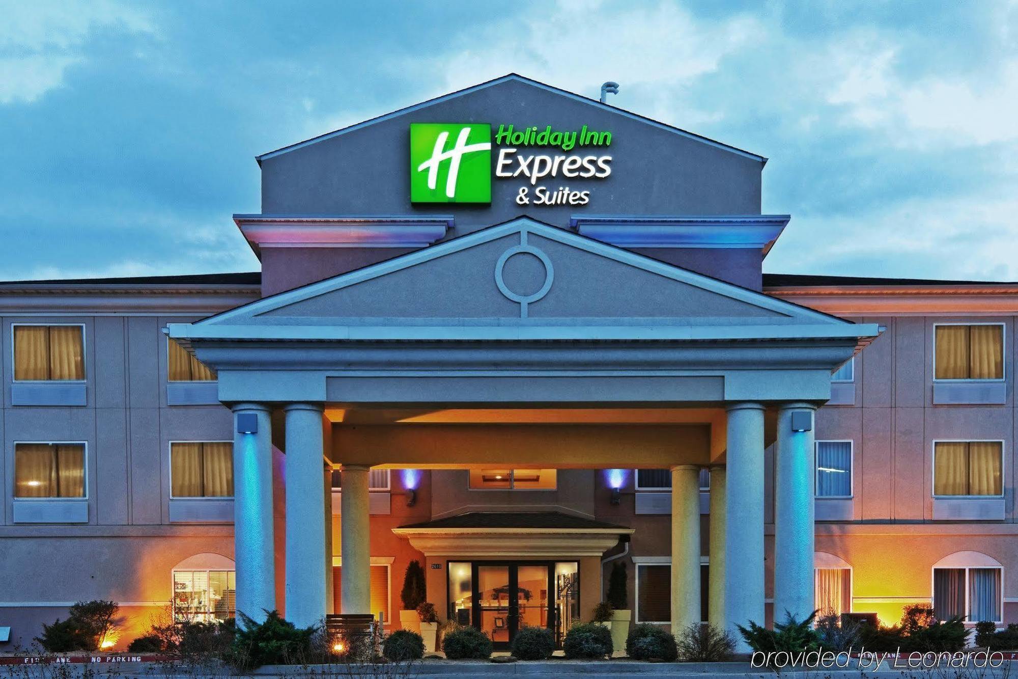 Holiday Inn Express Hotel & Suites Chickasha By Ihg Εξωτερικό φωτογραφία